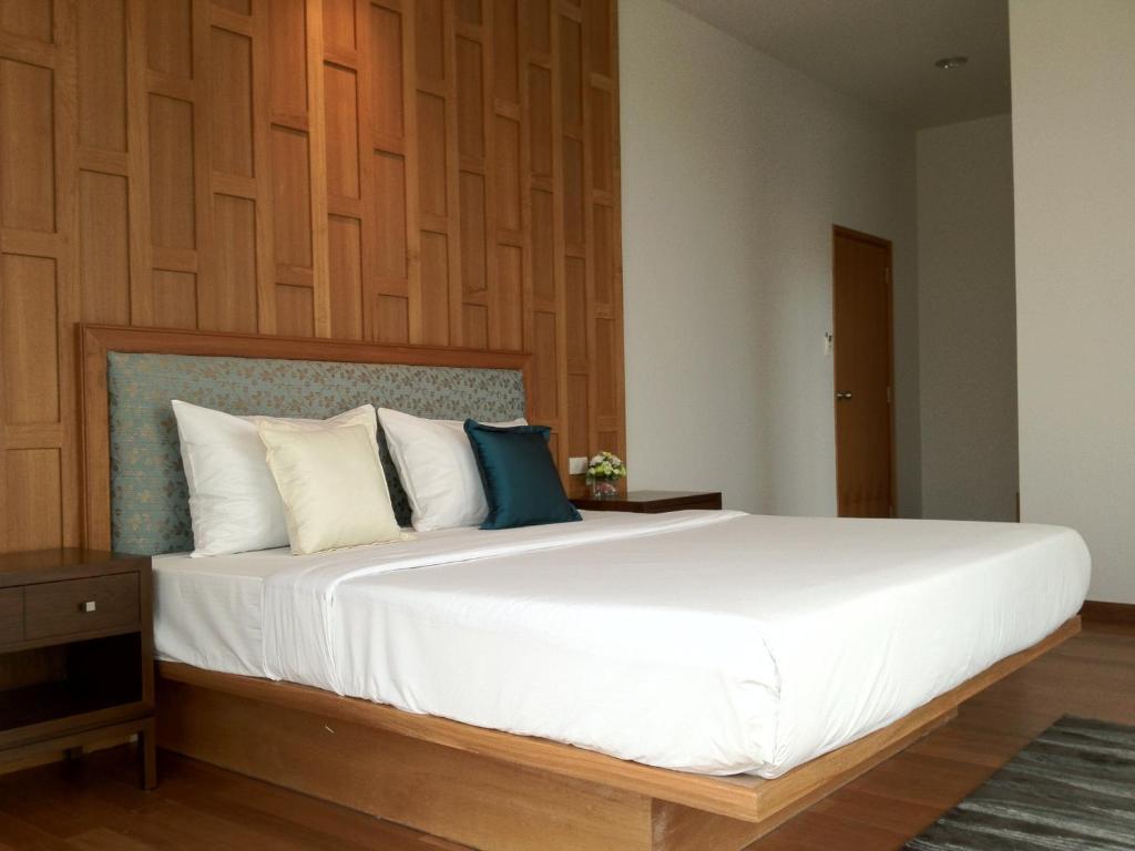 Baan Dinso Hostel@Ratchadamnoen Bangkok Rum bild